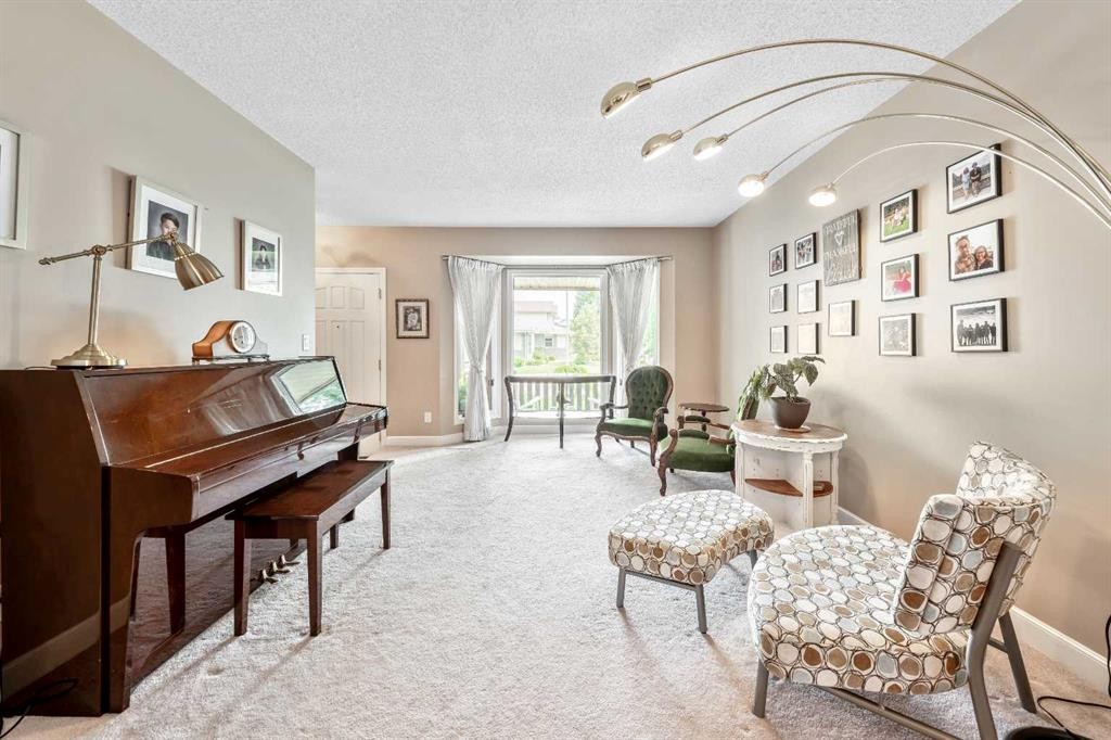 101 Sun Canyon Way Se, Calgary, AB