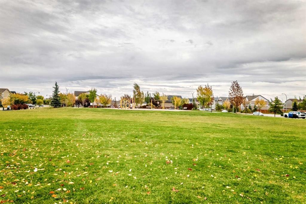 1046 New Brighton Park Se, Calgary, AB