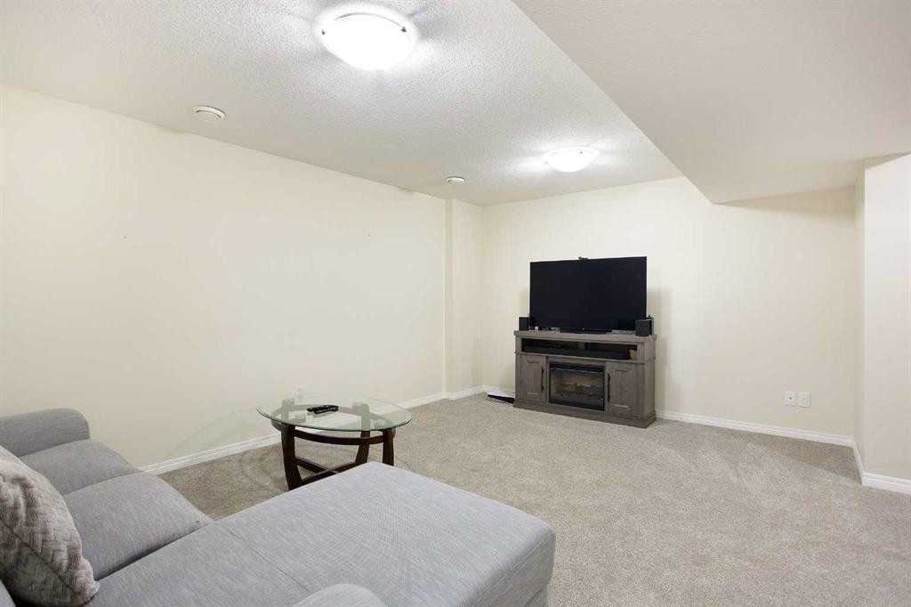 126 Williamstown Park Nw, Airdrie, AB