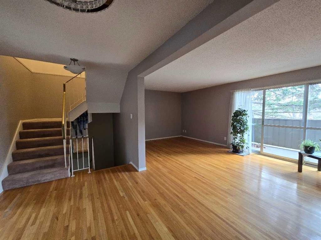 1501-9803 24 Street Sw, Calgary, AB