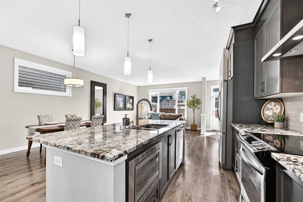 84 Seton Terrace Se, Calgary, AB