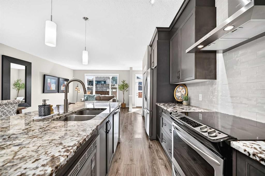 84 Seton Terrace Se, Calgary, AB