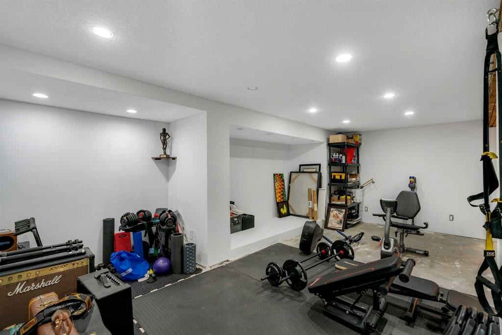 5820 Bowwater Crescent Nw, Calgary, AB
