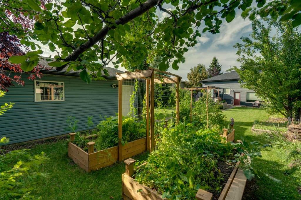 5820 Bowwater Crescent Nw, Calgary, AB