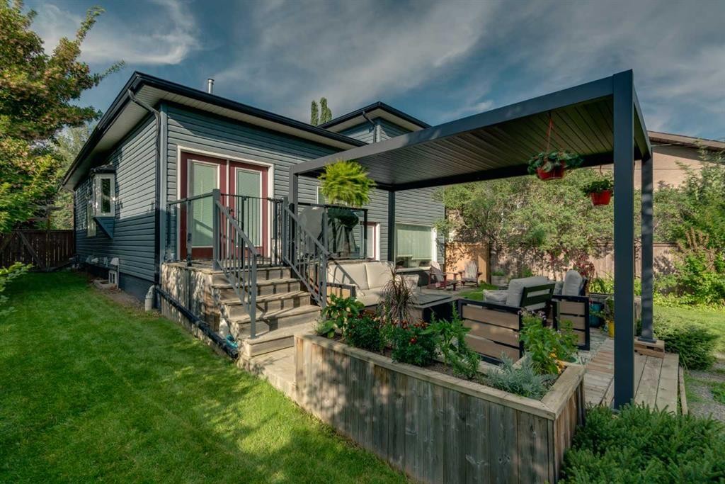 5820 Bowwater Crescent Nw, Calgary, AB