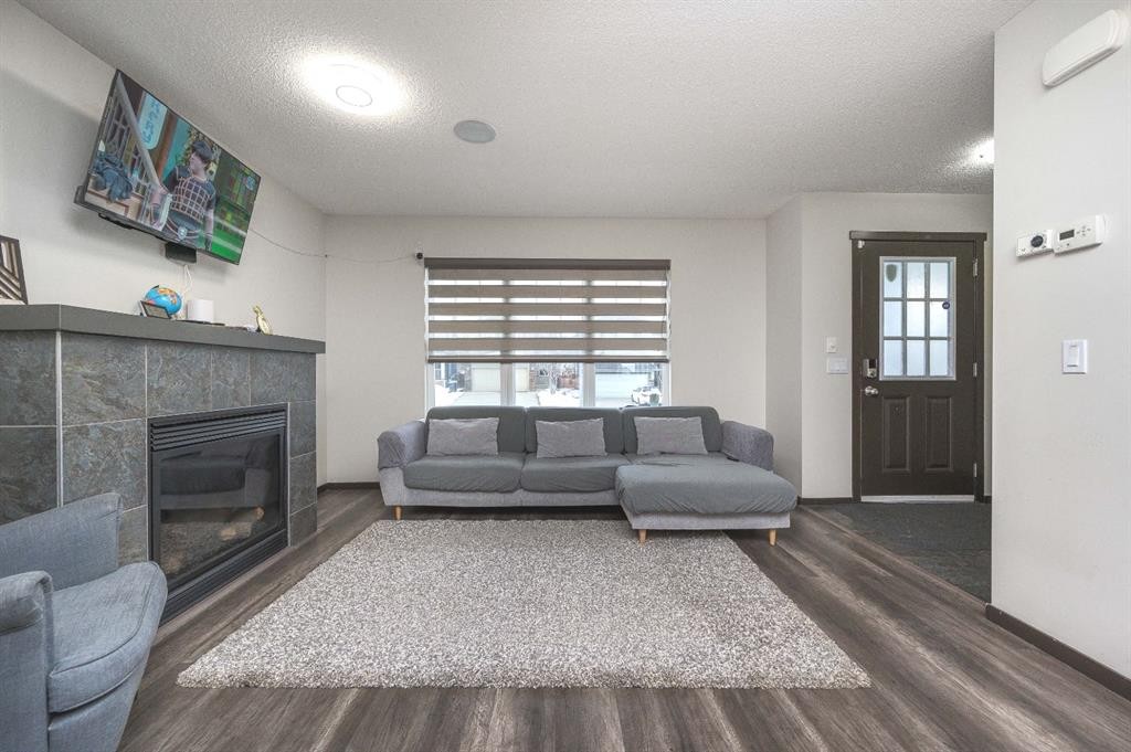 702 Panamount Boulevard Nw, Calgary, AB