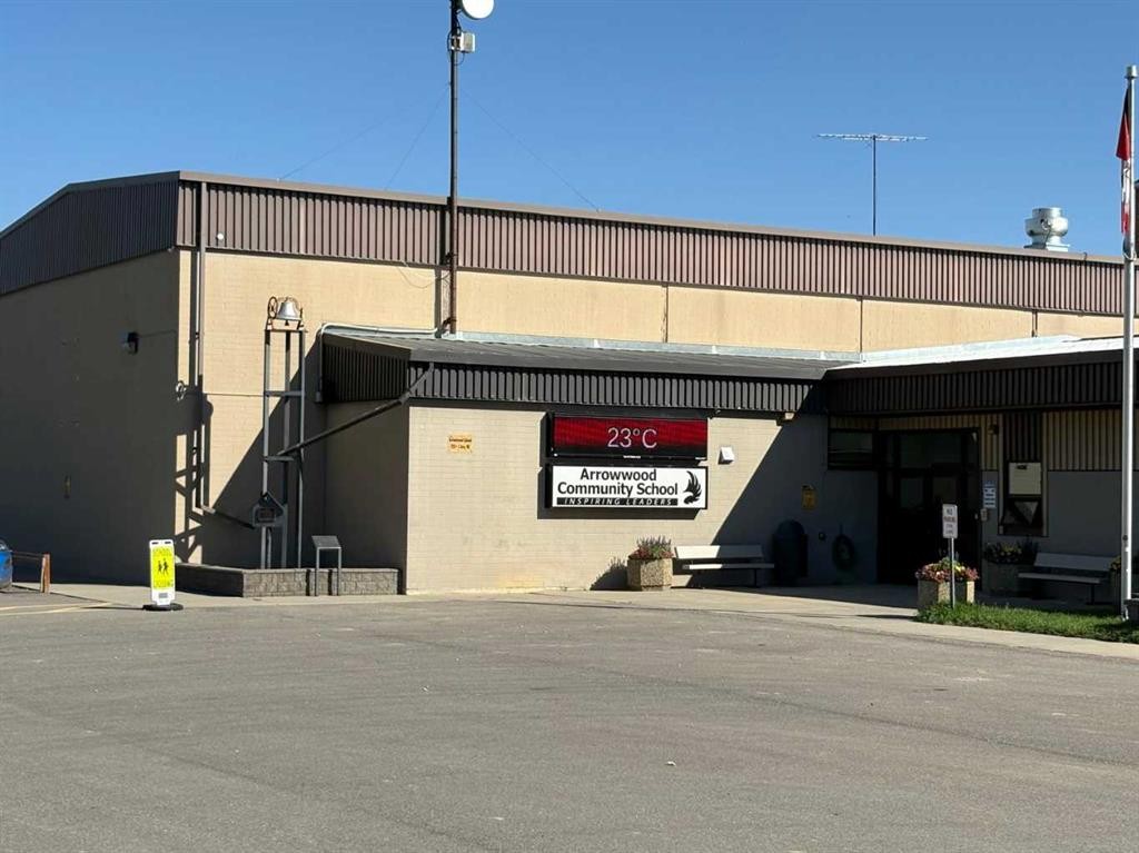 234 Railway (#2) Avenue West, Arrowwood, AB