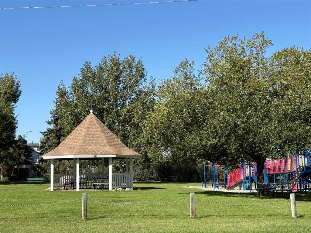 234 Railway (#2) Avenue West, Arrowwood, AB