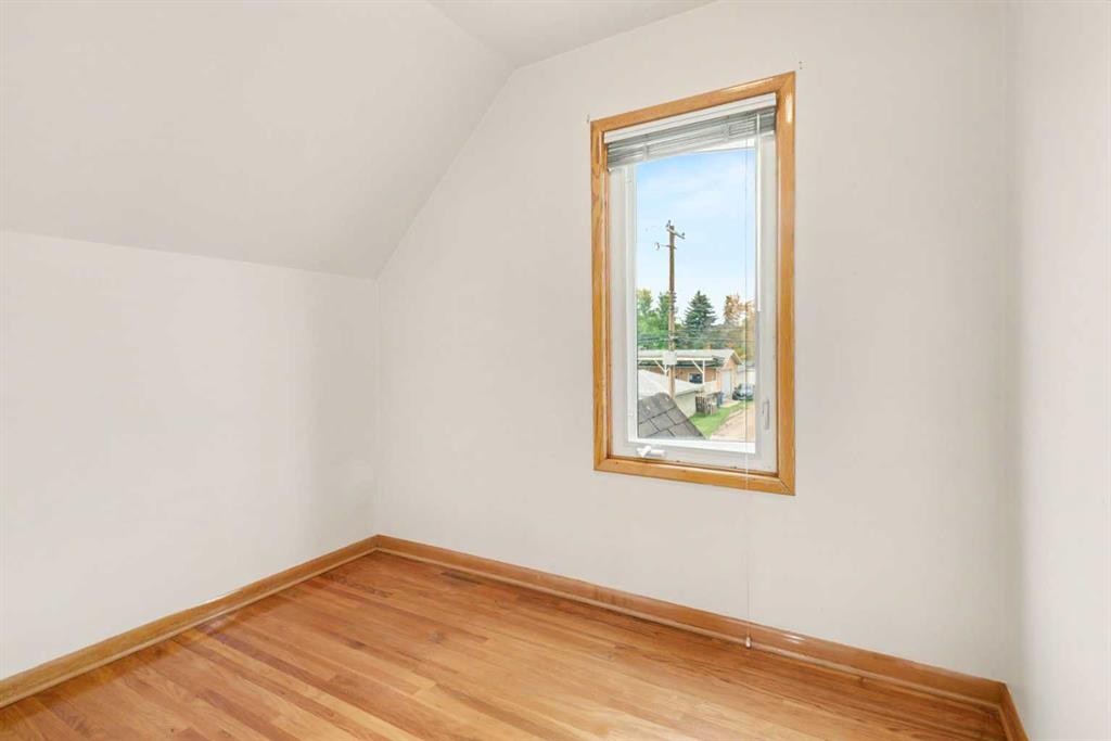1731 26 Avenue Se, Calgary, AB