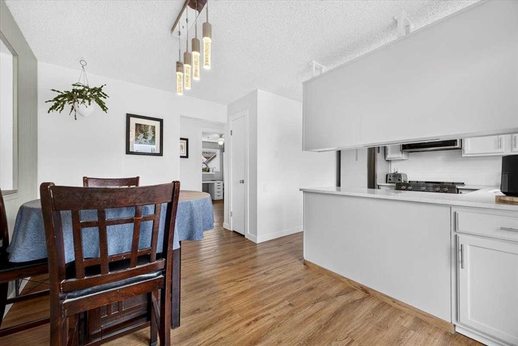 63 Beaconsfield Way Nw, Calgary, AB
