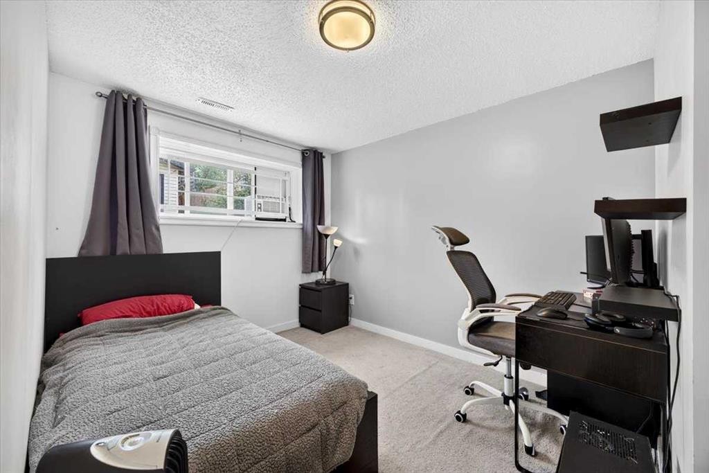 63 Beaconsfield Way Nw, Calgary, AB