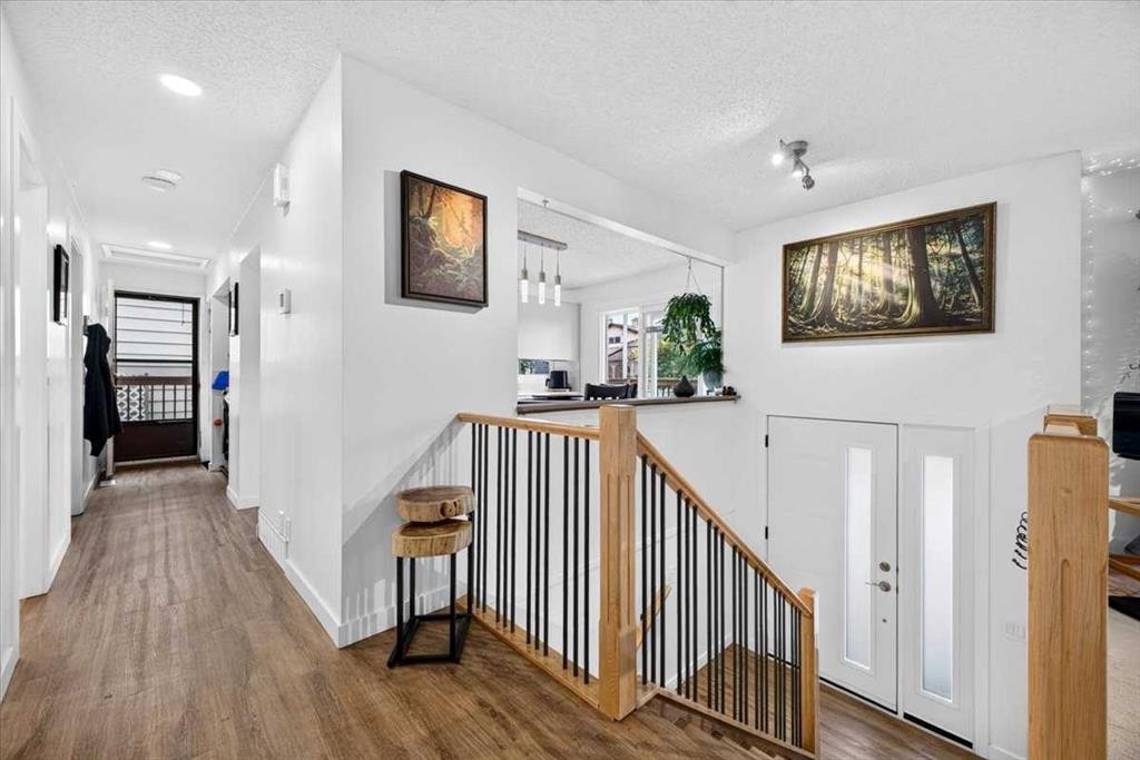 63 Beaconsfield Way Nw, Calgary, AB