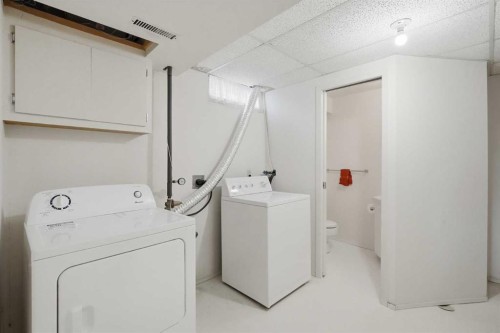35 Cornwallis Drive Nw, Calgary, AB 