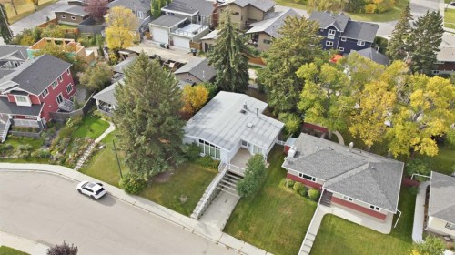 35 Cornwallis Drive Nw, Calgary, AB 