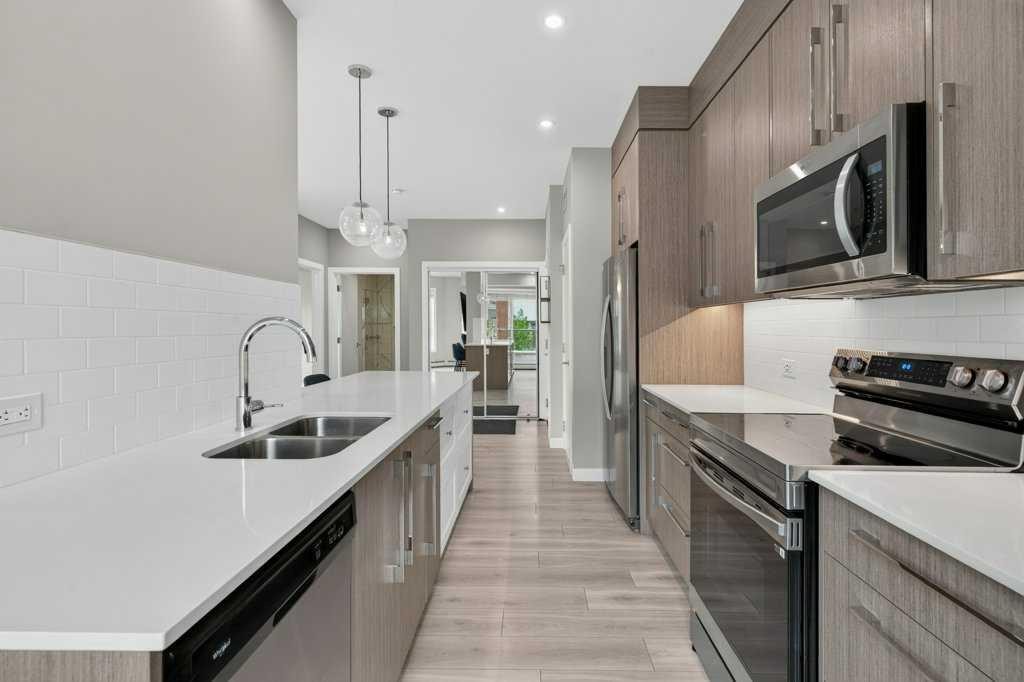 201-383 Smith Street Nw, Calgary, AB