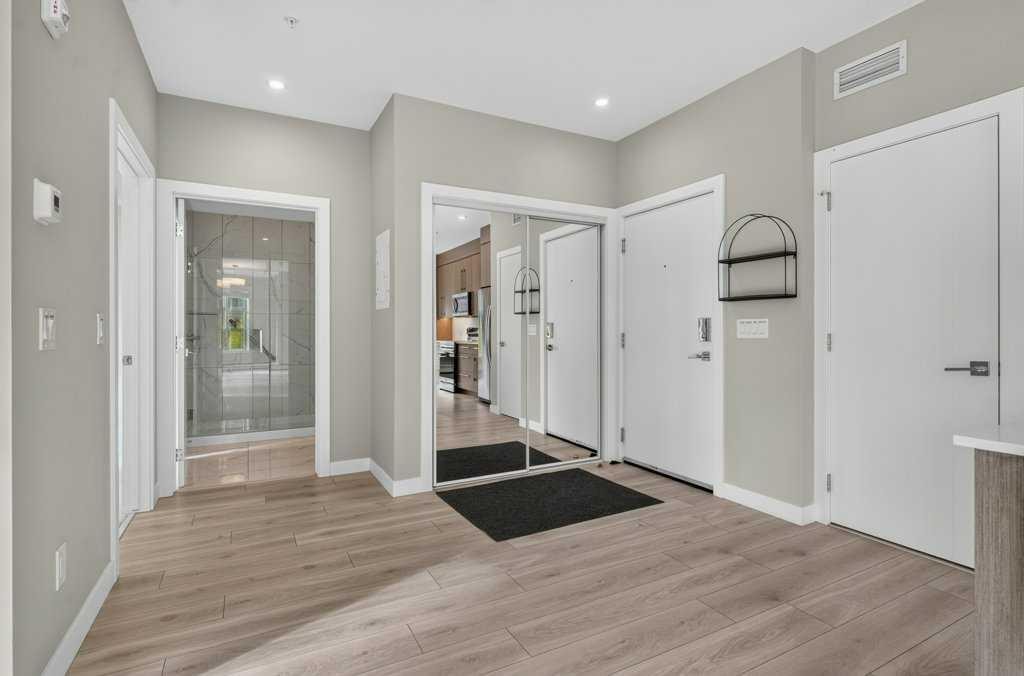 201-383 Smith Street Nw, Calgary, AB