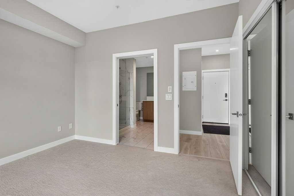 201-383 Smith Street Nw, Calgary, AB