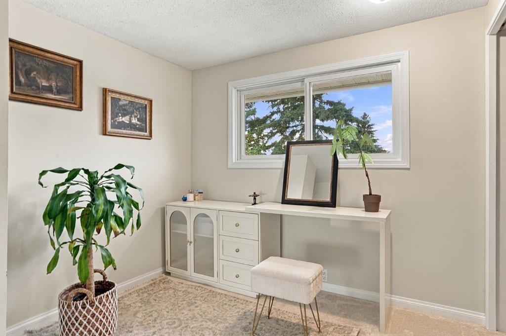 194 Rundleview Close Ne, Calgary, AB
