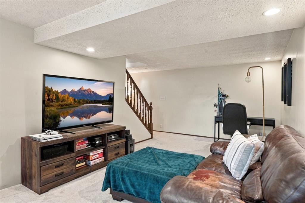 194 Rundleview Close Ne, Calgary, AB