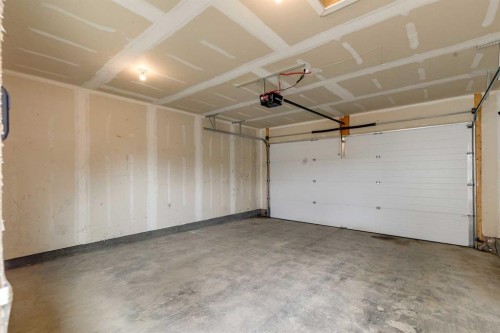 104 Corner Meadows Gate Ne, Calgary, AB 