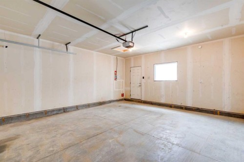 104 Corner Meadows Gate Ne, Calgary, AB 