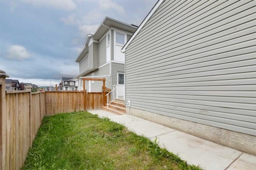 104 Corner Meadows Gate Ne, Calgary, AB 