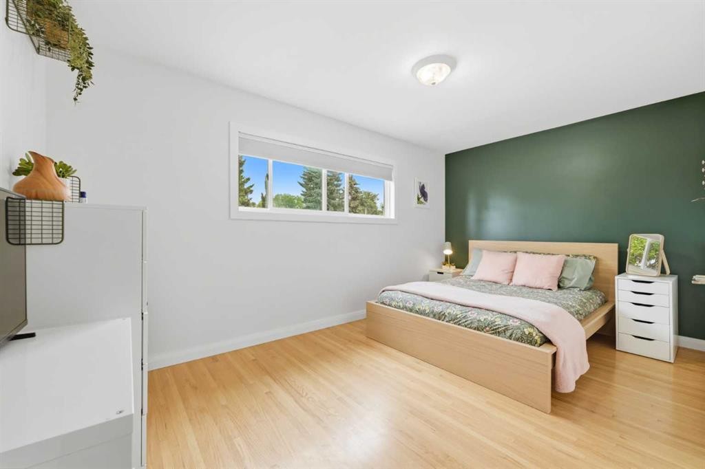 9 Foxwell Road Se, Calgary, AB