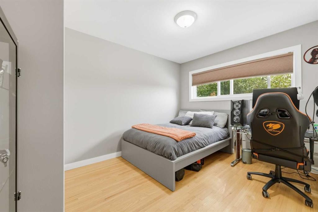 9 Foxwell Road Se, Calgary, AB