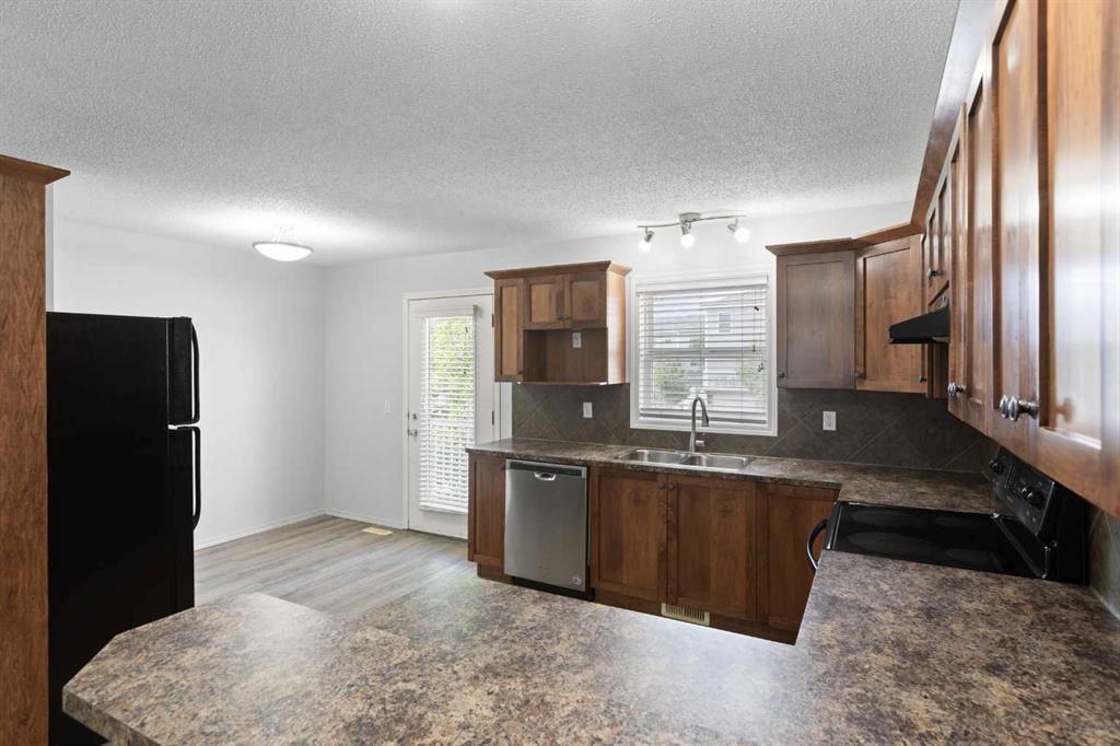 902 Prairie Sound Circle Nw, High River, AB