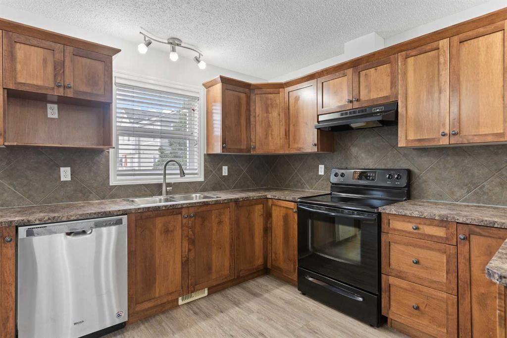 902 Prairie Sound Circle Nw, High River, AB