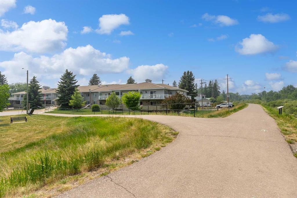 202-410 7 Street Sw, High River, AB