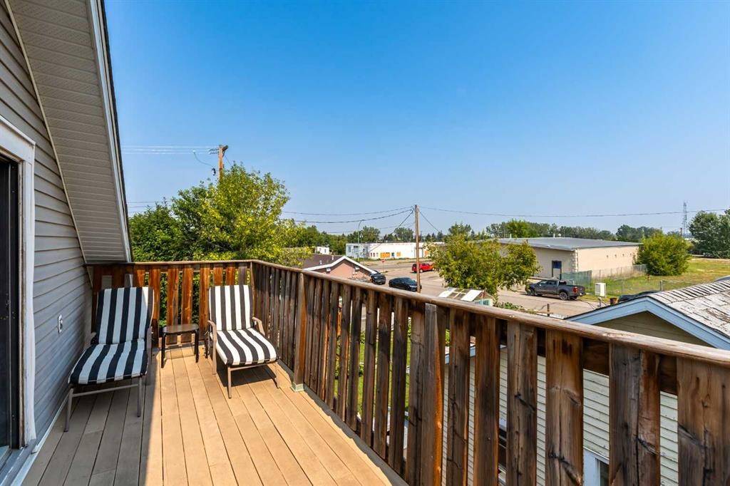 334 4 Avenue Se, High River, AB