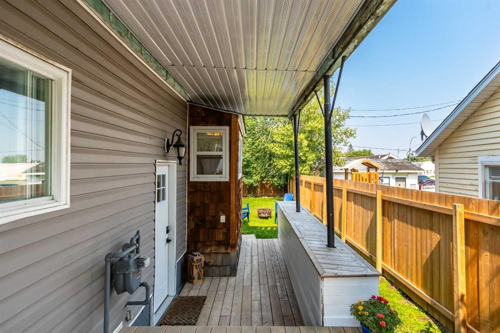 334 4 Avenue Se, High River, AB