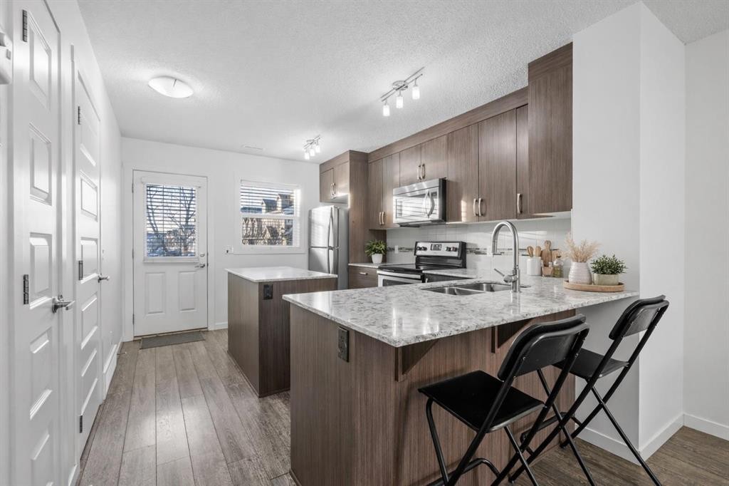 111 Auburn Bay Street Se, Calgary, AB