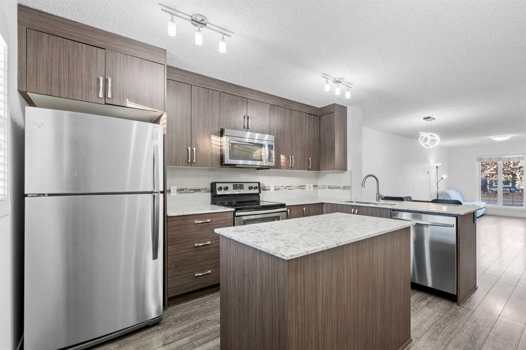111 Auburn Bay Street Se, Calgary, AB