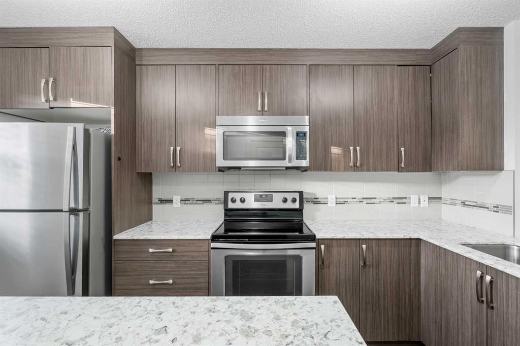 111 Auburn Bay Street Se, Calgary, AB