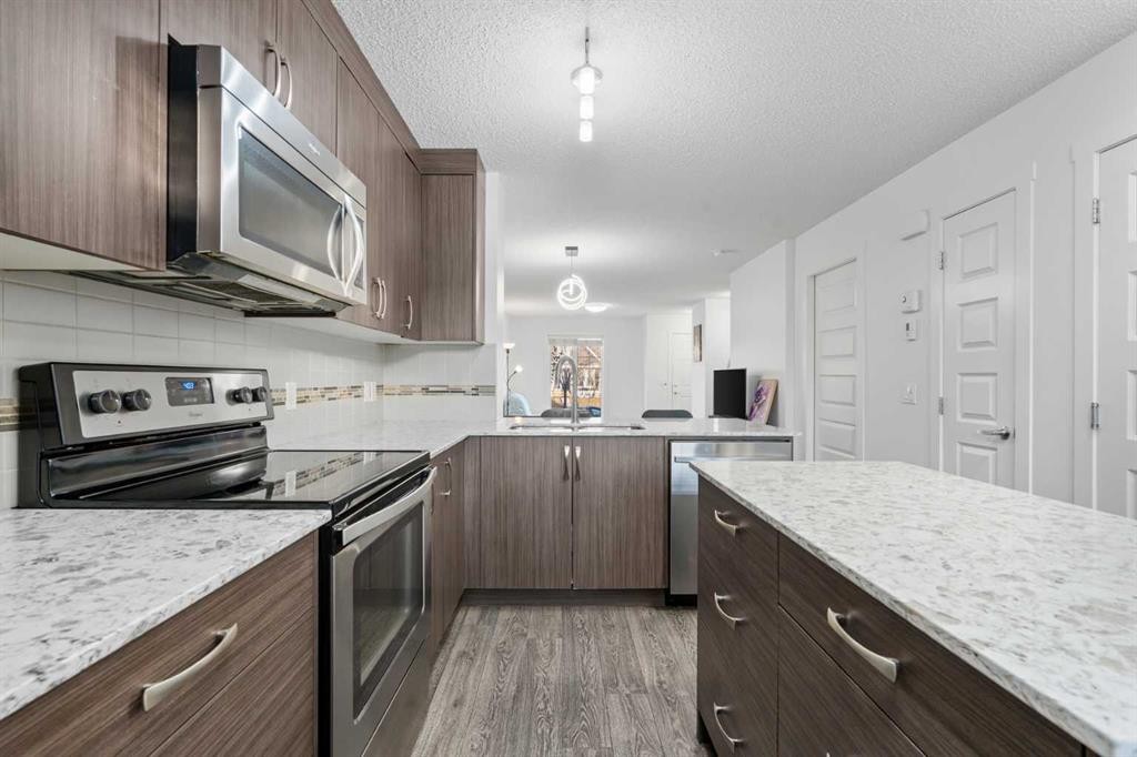 111 Auburn Bay Street Se, Calgary, AB