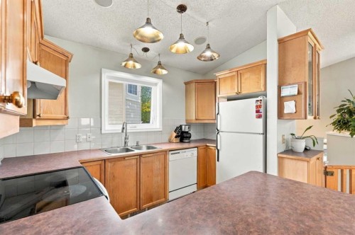 67 Martin Crossing Close Ne, Calgary, AB 