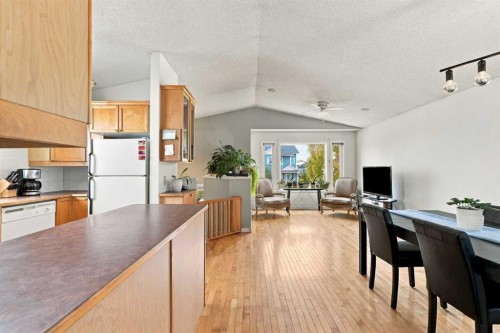 67 Martin Crossing Close Ne, Calgary, AB 