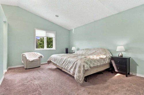 67 Martin Crossing Close Ne, Calgary, AB 