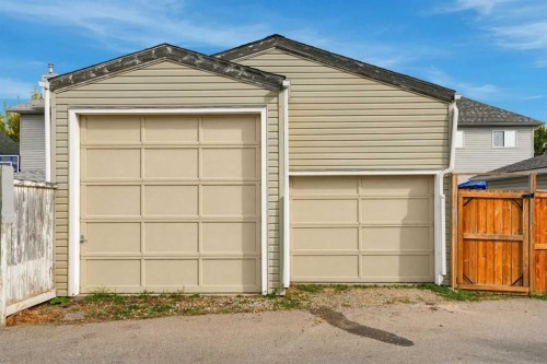 67 Martin Crossing Close Ne, Calgary, AB 