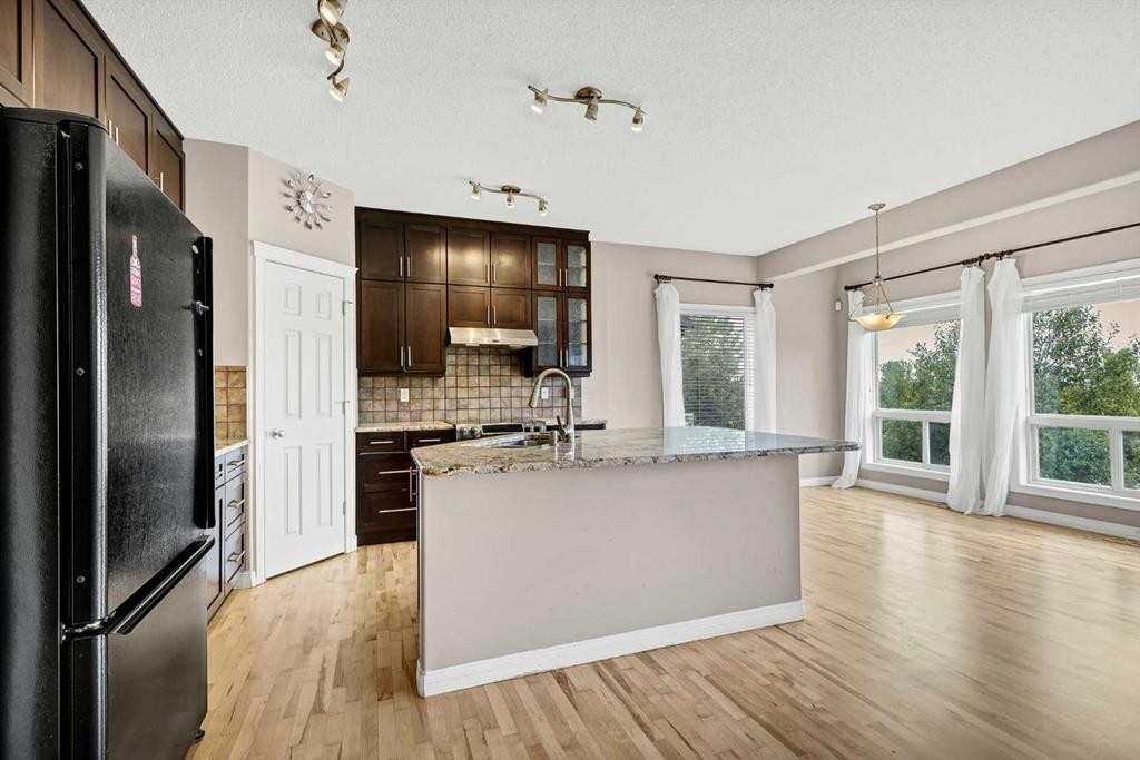 92 Everhollow Way Sw, Calgary, AB