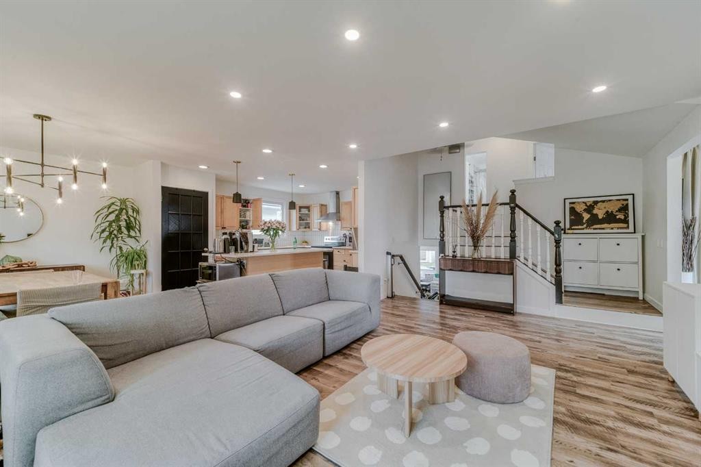 4035 Fonda Way Se, Calgary, AB