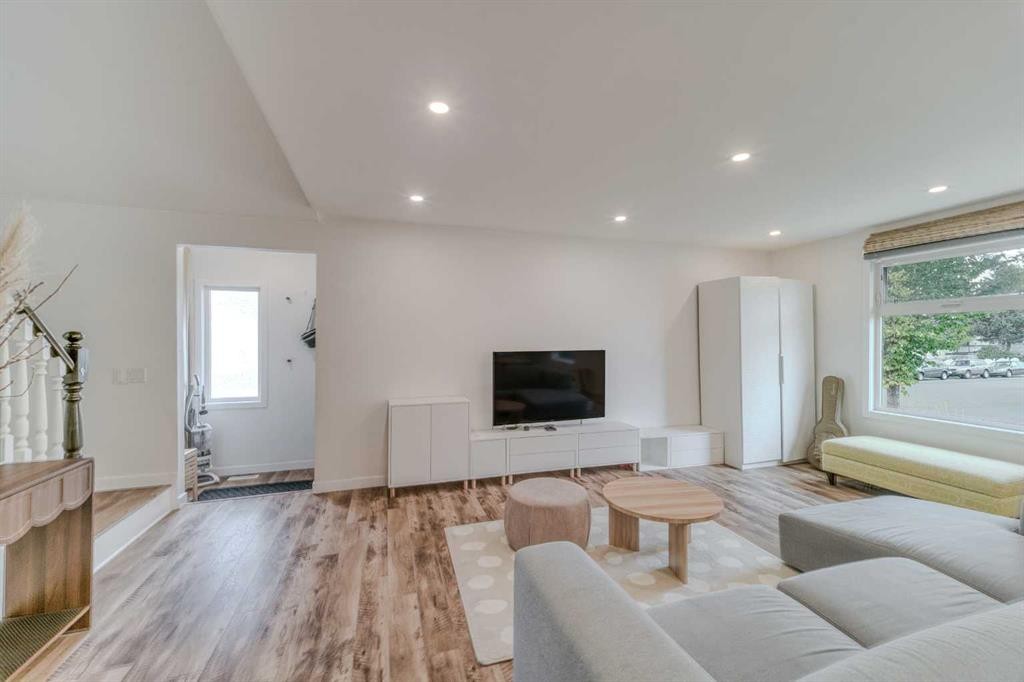 4035 Fonda Way Se, Calgary, AB