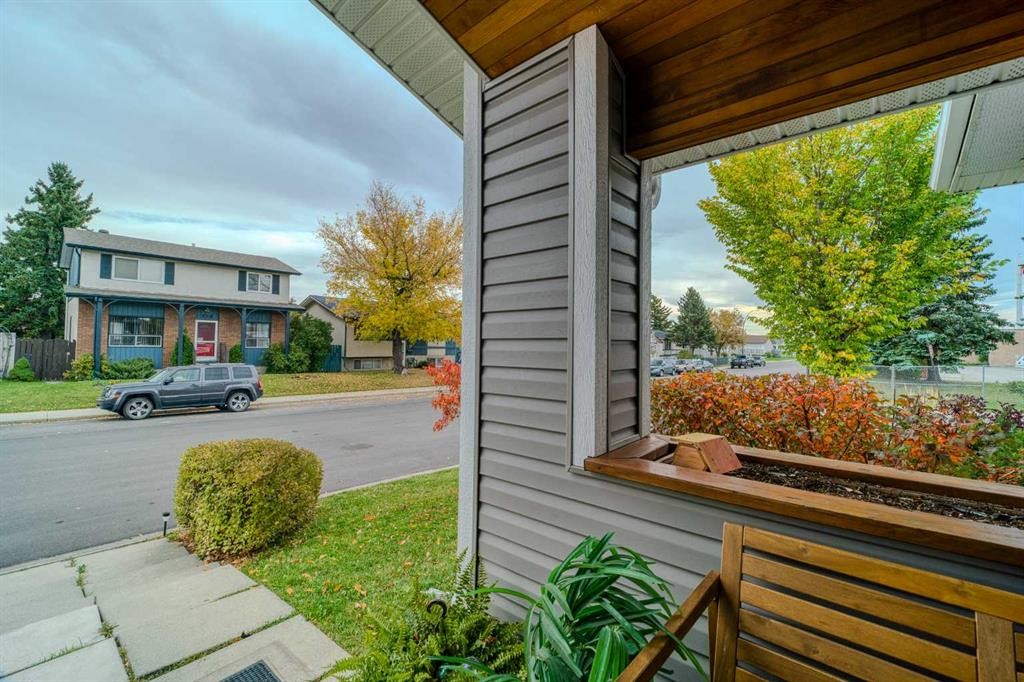 4035 Fonda Way Se, Calgary, AB