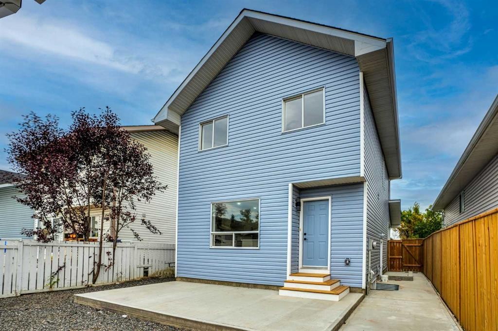 73 Martinridge Crescent Ne, Calgary, AB