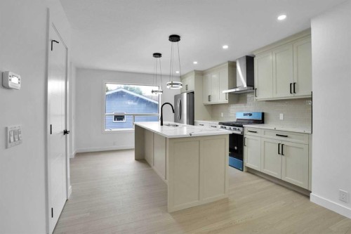 73 Martinridge Crescent Ne, Calgary, AB 