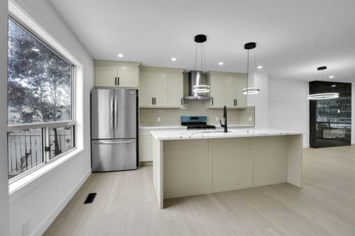 73 Martinridge Crescent Ne, Calgary, AB 