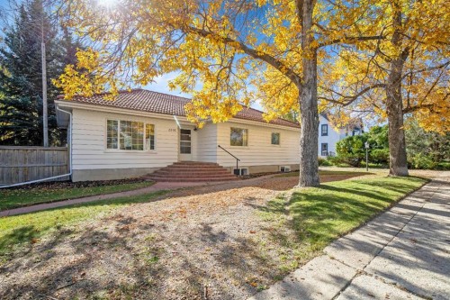 2501 20 Street  Nanton, AB T0L 1R0