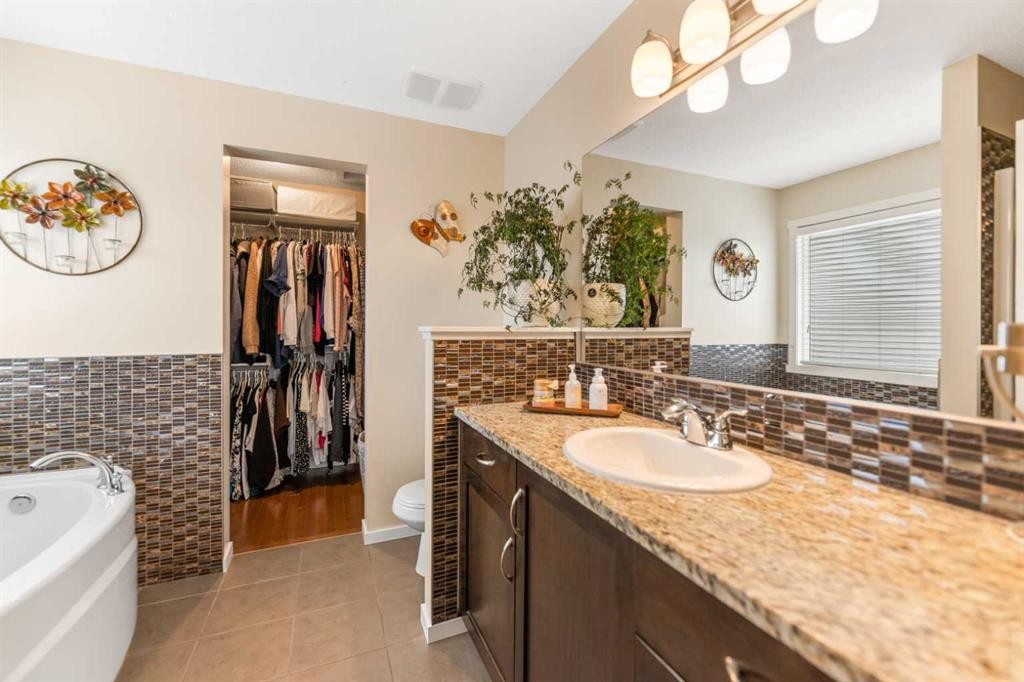 29 Brightoncrest Heights Se, Calgary, AB